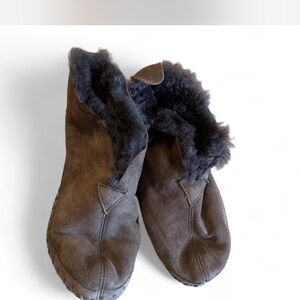 LL Bean Wicked Good Slippers Chocolate Brown